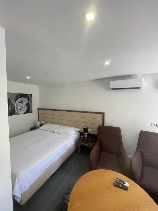 M House Bed & Breakfast Dubrovnik Dış mekan fotoğraf